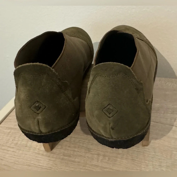 Sundance Blooms suede embroidered slip on flats Olive Green Boho Sz 39 US 8.5-9 - Picture 6 of 10